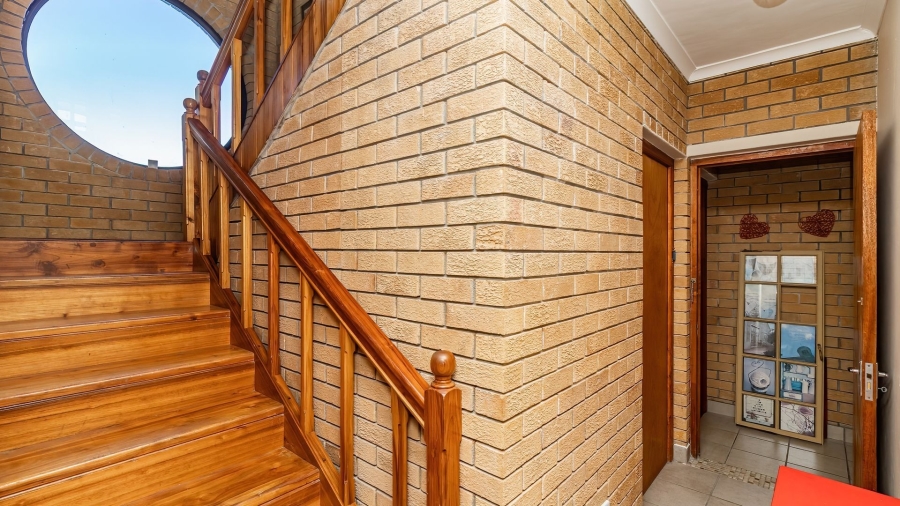 3 Bedroom Property for Sale in Kleinmond Western Cape